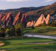 In a state park along the foothills of the Rocky Mountains, Arrowhead Golf Club has a dazzling setting. 