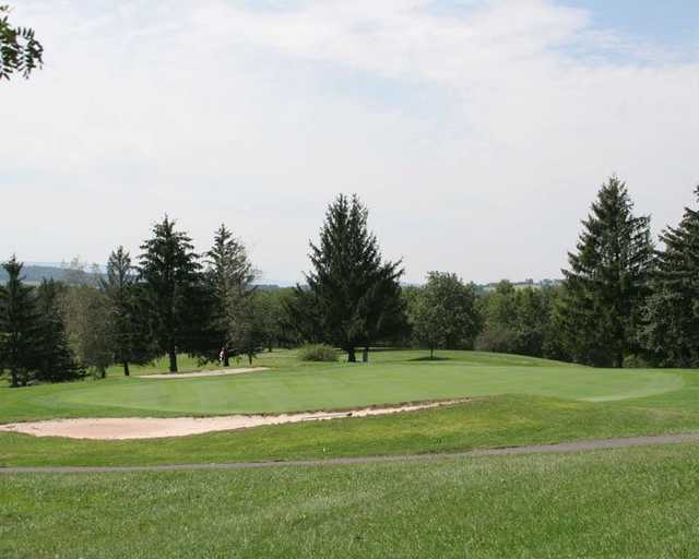Lost Creek Golf Club in Oakland Mills, Pennsylvania, USA Golf Advisor Lost Creek Golf Club in Oakland Mills, Pennsylvania, USA Golf Advisor