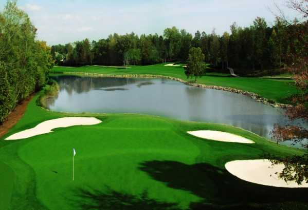 River Run Golf Country Club In Davidson North Carolina Usa A View Of Green At River Run Golf Country Club