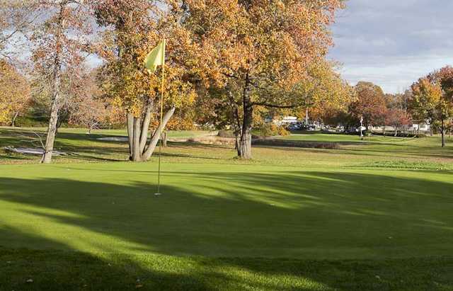 Twin Willows Par 3 Golf Course in Lincoln Park New Jersey USA Golf Twin Willows Par 3 Golf Course in Lincoln Park New Jersey USA Golf