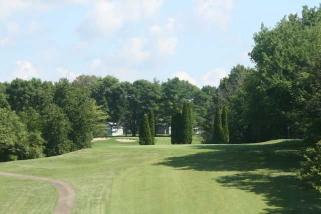 Championship at Sunset Hills Country Club in Pekin, Illinois, USA ...